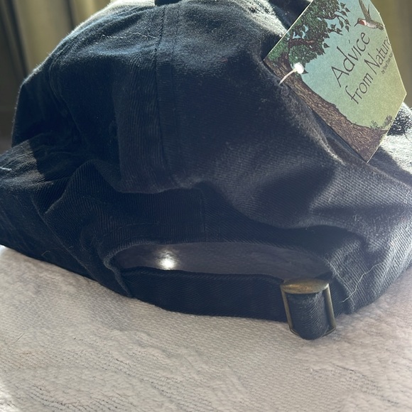 NWT black ball cap Advice From A Wolf - Picture 8 of 9
